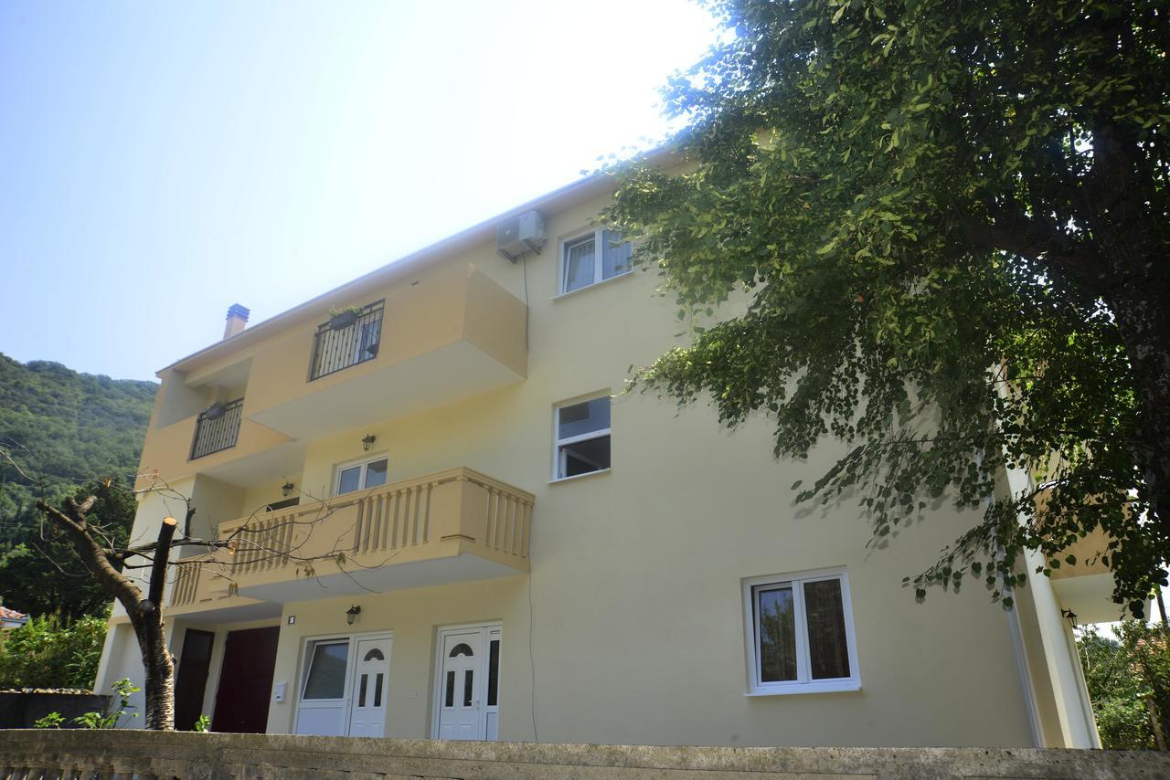 Apartman Bradasevic Tivat Exterior photo