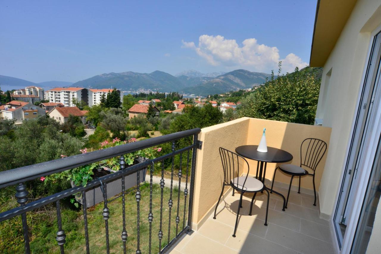 Apartman Bradasevic Tivat Exterior photo