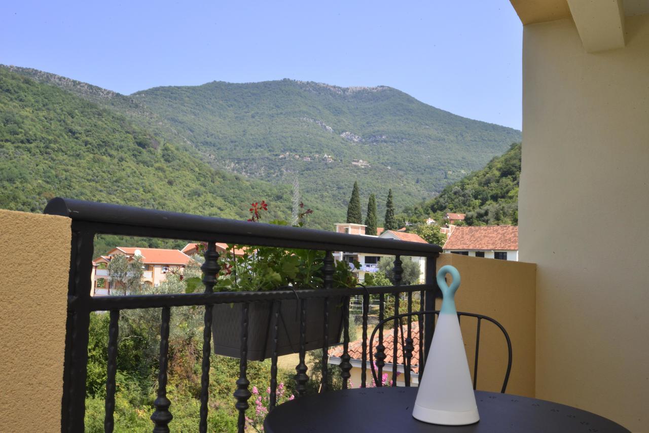 Apartman Bradasevic Tivat Exterior photo