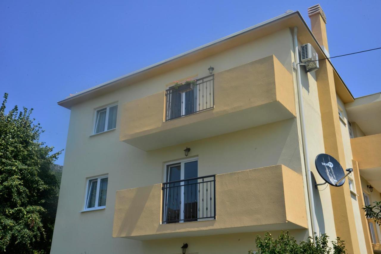 Apartman Bradasevic Tivat Exterior photo