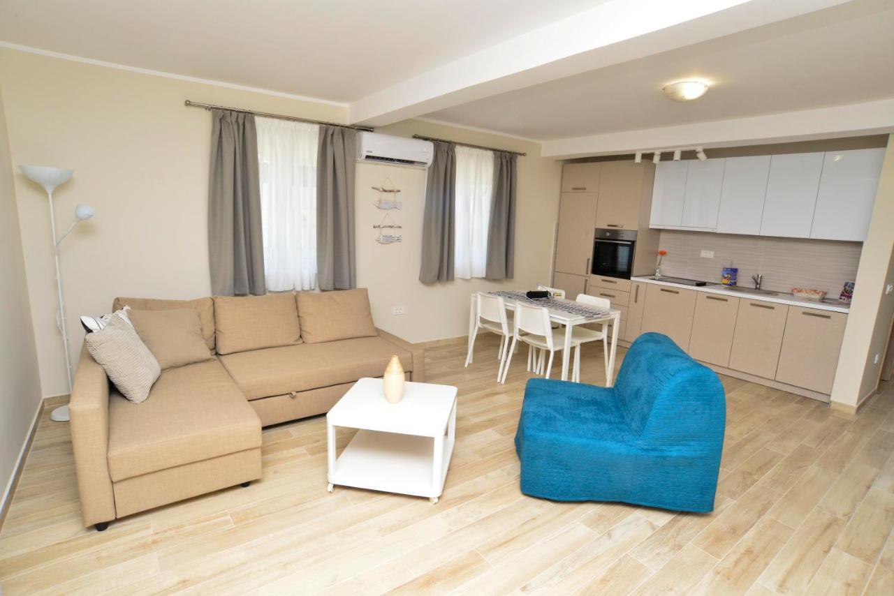 Apartman Bradasevic Tivat Exterior photo